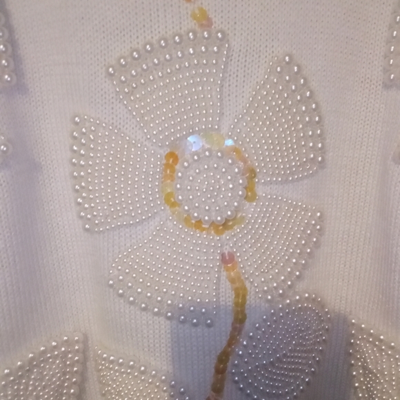 PHENOMENAL AND RARE KATHY WHITE VINTAGE SWEATER FROM HONG KONG - Picture 7 of 11